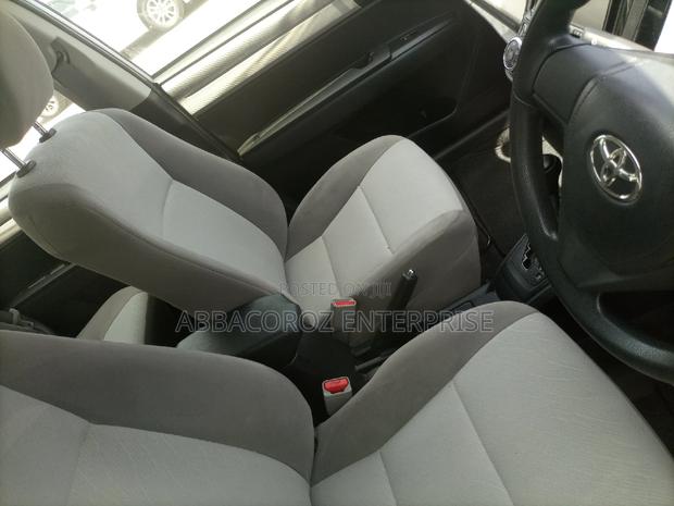 Toyota Axio 1.5 Hybrid 2WD 2014 Silver