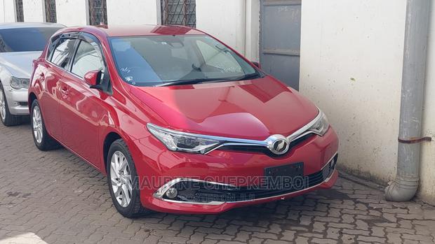Toyota Auris 2016 Burgandy