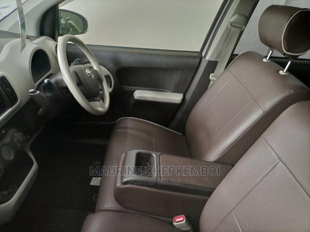 Toyota Passo 2015 Pink