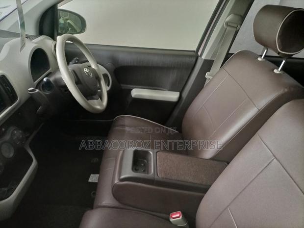 Toyota Passo 2015 Pink