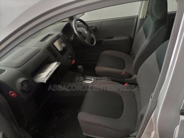 Nissan Advan 2015 Silver