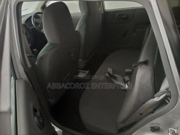 Nissan Advan 2015 Silver