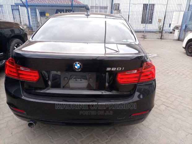 BMW 320i 2014 SV Premium Black