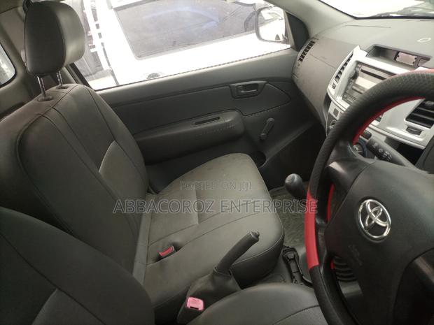 Toyota Hilux 2014 White