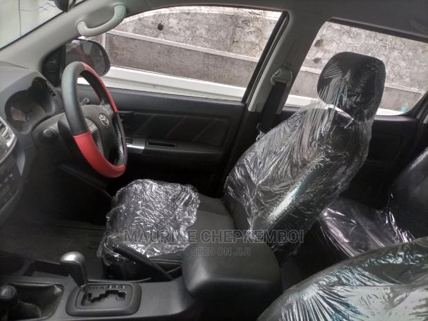 Toyota Hilux SR 4x4 2015 Silver