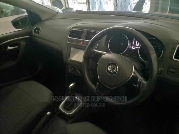 Volkswagen Polo 2014 Red