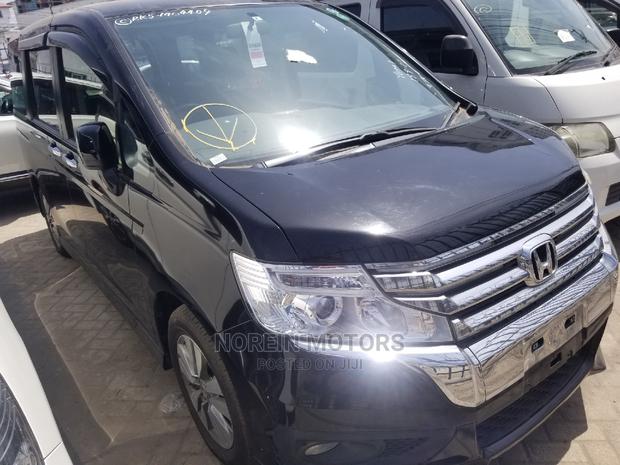 2014 Black Stepwgn Honda - High-Quality Used Minivan
