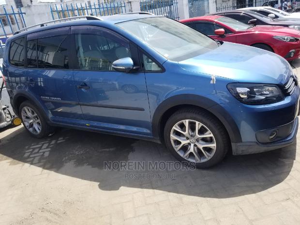 2014 Volkswagen Touran Blue: Affordable and Reliable