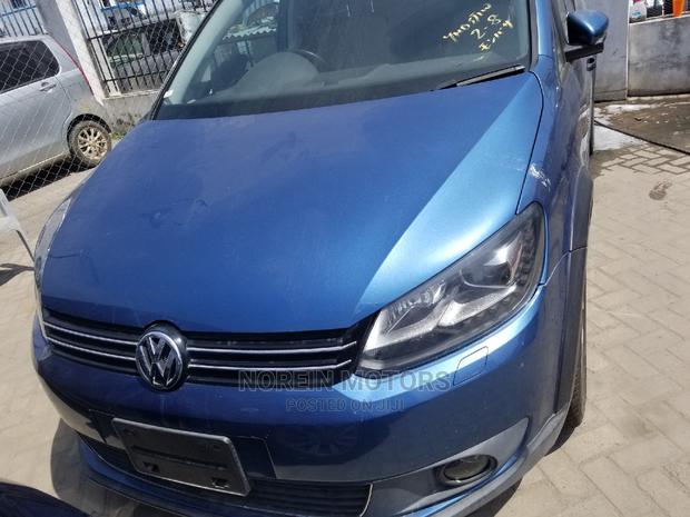 2014 Volkswagen Touran Blue: Affordable and Reliable