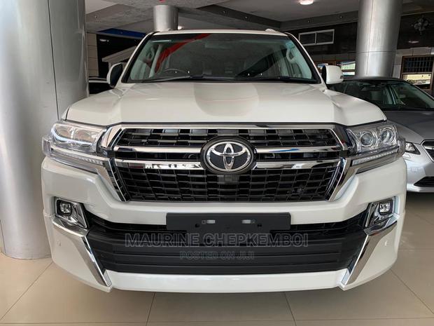 Toyota Land Cruiser 4.6 V8 ZX 2015 Pearl