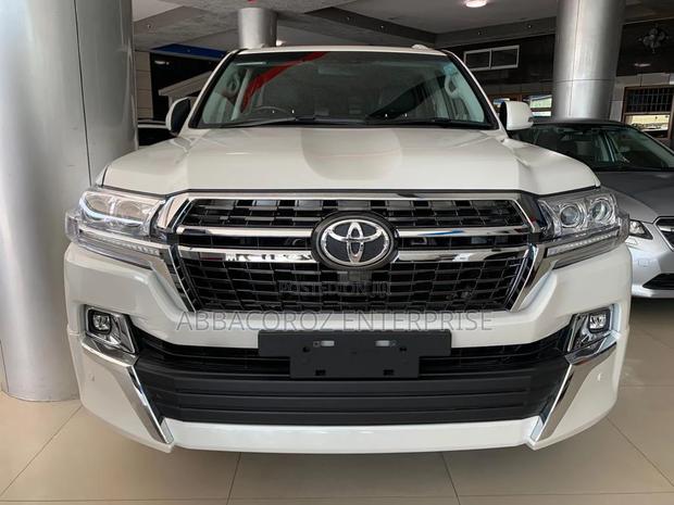 Toyota Land Cruiser 4.6 V8 ZX 2015 Pearl