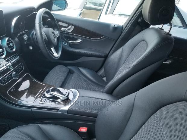 2014 Mercedes-Benz C200 - Luxury Green Sedan