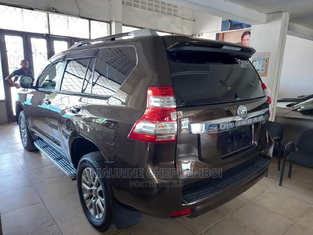 Toyota Land Cruiser Prado 2017 3.0 172hp Brown