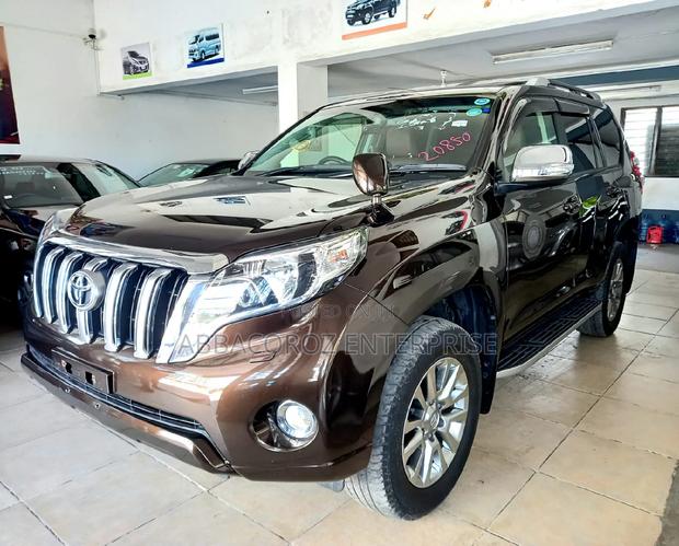 Toyota Land Cruiser Prado 2017 3.0 172hp Brown
