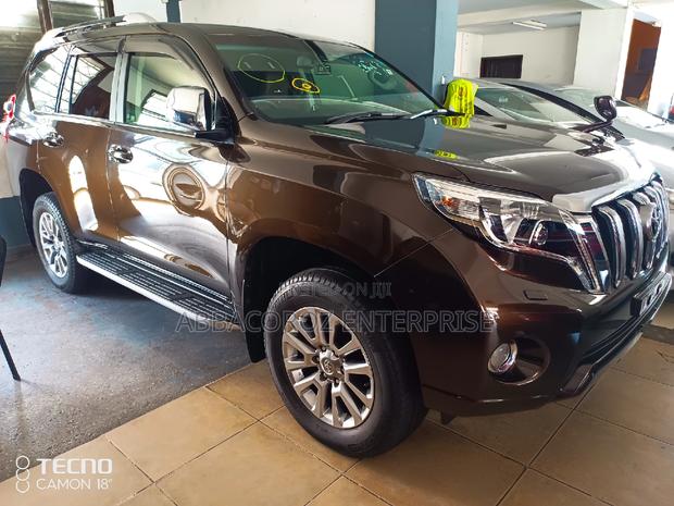 Toyota Land Cruiser Prado 2017 3.0 172hp Brown