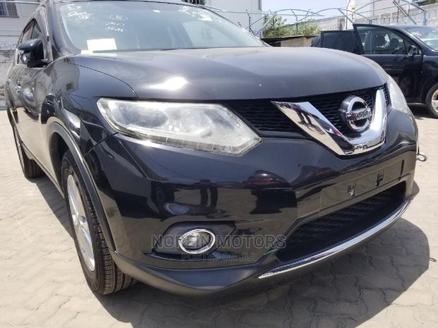 2014 Nissan X-Trail SV Premium SUV - Black Edition