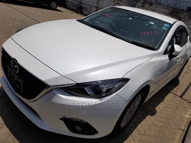 White Mazda Axela 2015: Excellent Condition, Bargain Deal