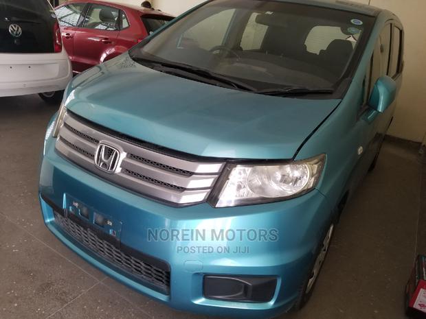 Pre-owned Honda Mobilio 2014 Blue: Affordable and Reliable