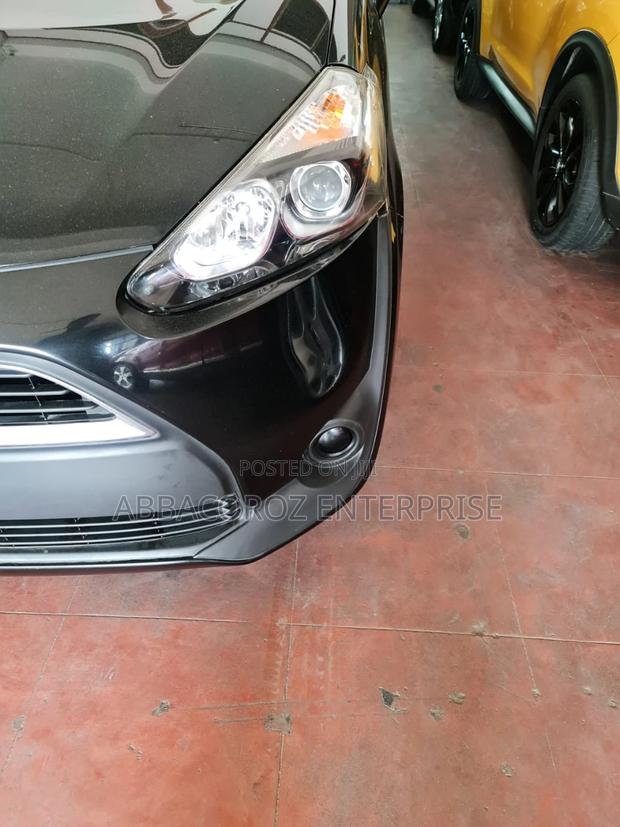 Toyota Sienta 2015 Black