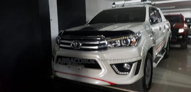Toyota Hilux 2016 White