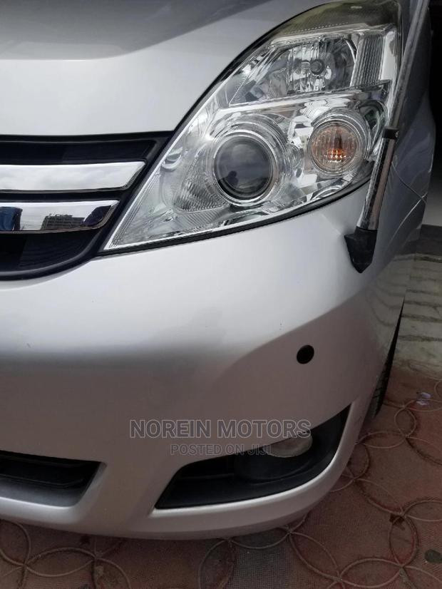 2014 Toyota ISIS Brown Used Sedan for Sale