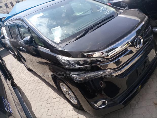 Toyota Vellfire 2015 Black