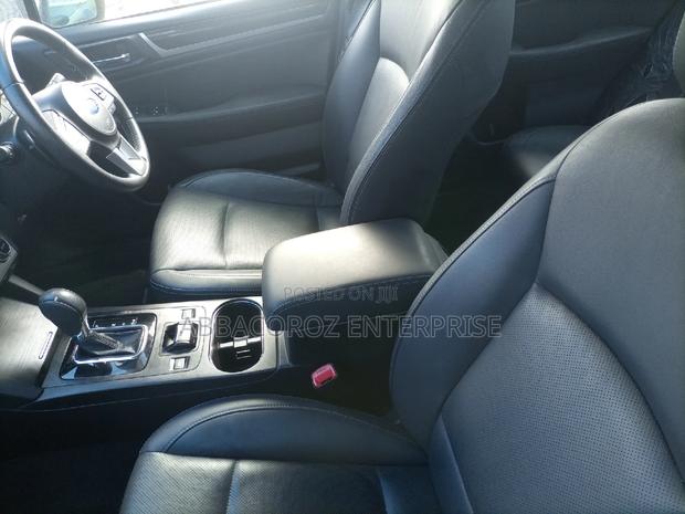 Subaru Legacy 2015 Black