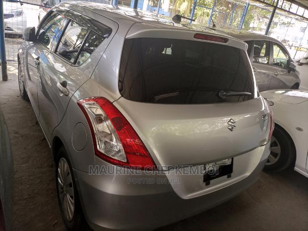 Suzuki Swift 2014 Gray