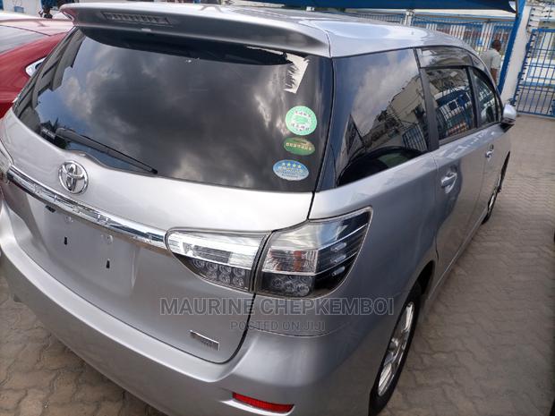 Toyota Wish 2015 Silver