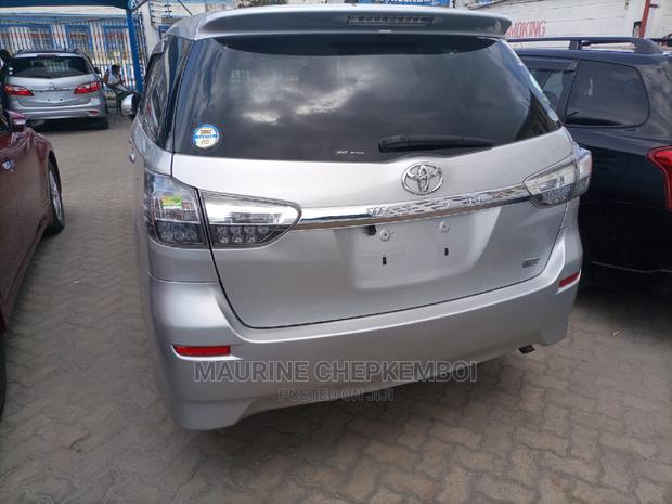 Toyota Wish 2015 Silver