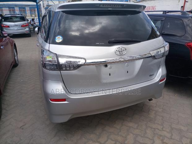 Toyota Wish 2015 Silver