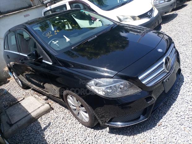 Mercedes-Benz B-Class 2015 Black