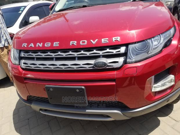 2015 Land Rover Evoque Red Range Rover: Compact SUV Elegance