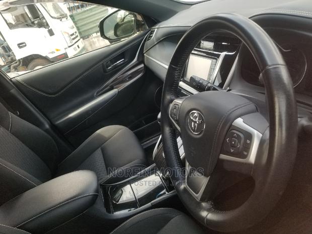 Green Toyota Harrier 2014 - Used Luxury SUV for Sale