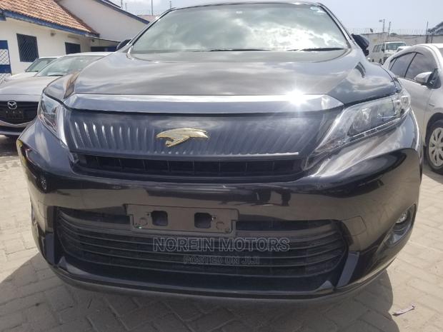 Green Toyota Harrier 2014 - Used Luxury SUV for Sale