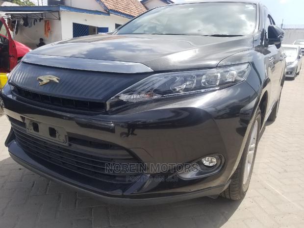 Green Toyota Harrier 2014 - Used Luxury SUV for Sale