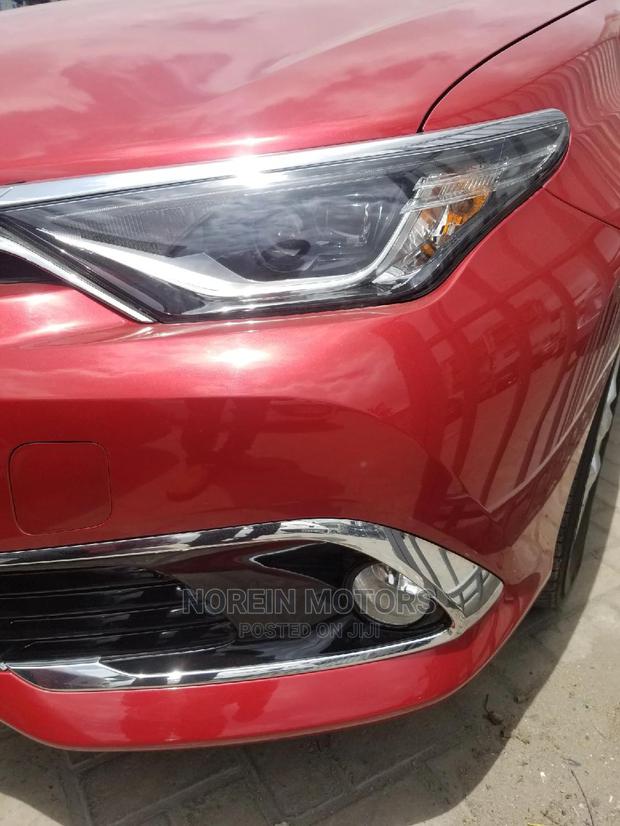 Red Toyota Auris 2015 - Premium Pre-Owned Sedan for Sale