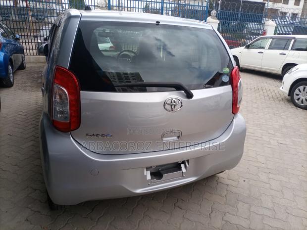 Toyota Passo 2015 Gray