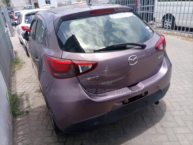 Mazda Demio 2014 Pink
