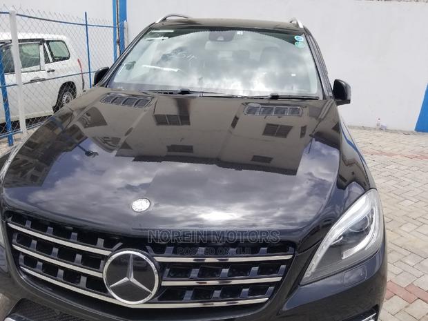 2014 Black Mercedes-Benz M Class: Quality Pre-owned Vehicle