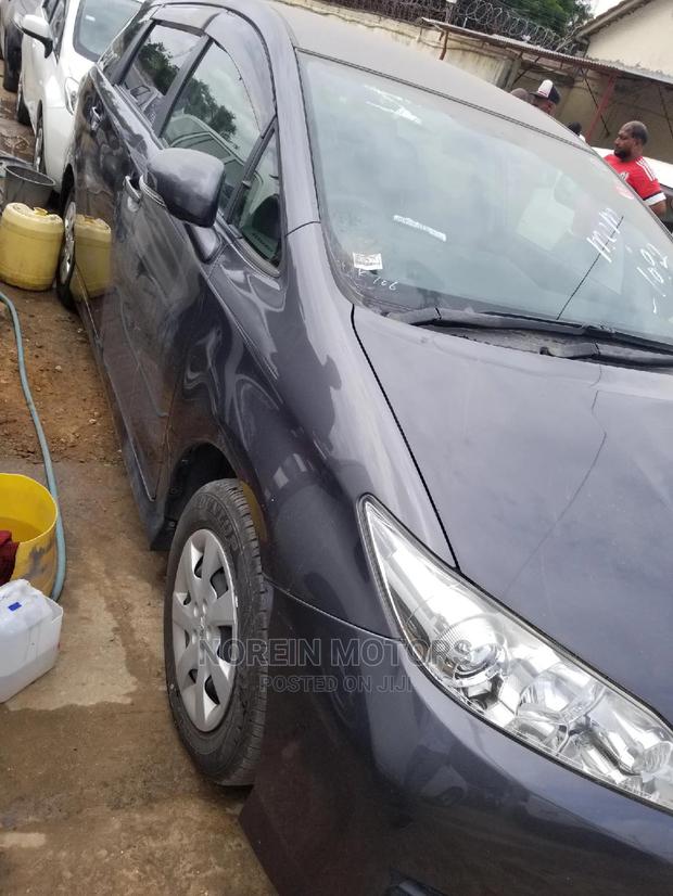 Burgundy 2014 Toyota Wish: Quality Used Sedan for Sale