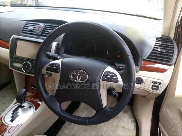 Toyota Premio 1.8 AWD 2015 Purple