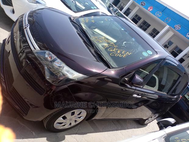 Toyota Spade 2015 Purple