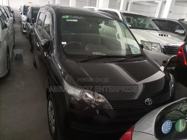 Toyota Spade 2015 Matt Black
