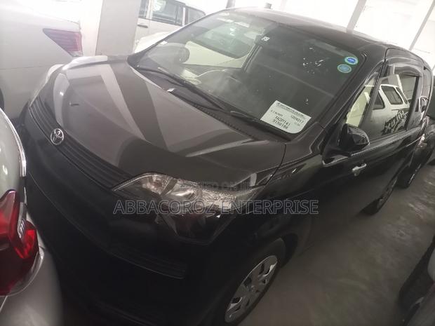Toyota Spade 2015 Matt Black