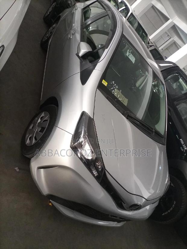 Toyota Vitz 2015 Gray