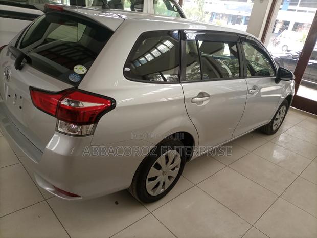 Toyota Fielder 2015 Silver