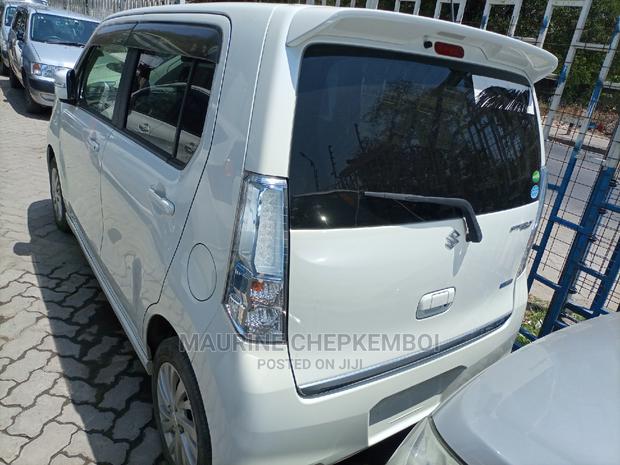 Suzuki SP 2015 White
