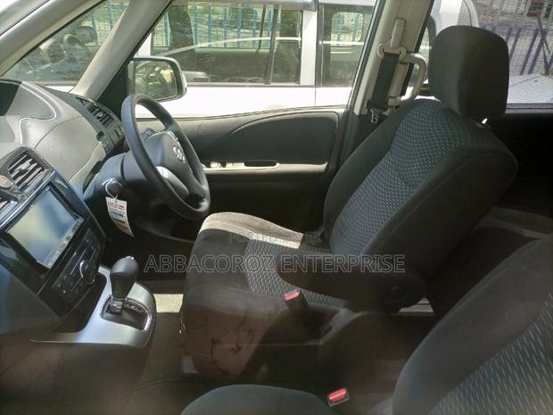Nissan Serena 2015 Gray