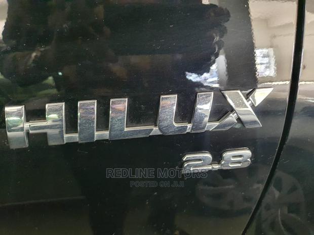 Black 2021 Toyota Hilux: Unleash Your Adventure